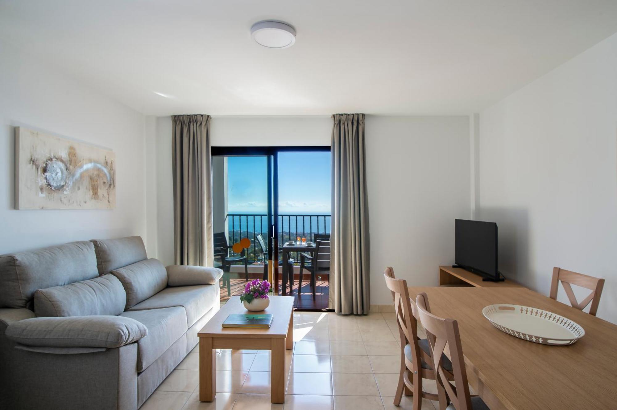 Macdonald La Ermita Resort Mijas Bagian luar foto